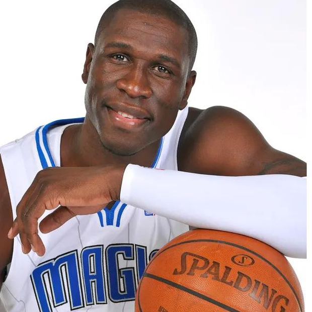 Mickaël Pietrus, ancien joueur NBA et parrain du Next Level Camp Mickaël Pietrus, ancien joueur NBA et parrain du Next Level Camp
